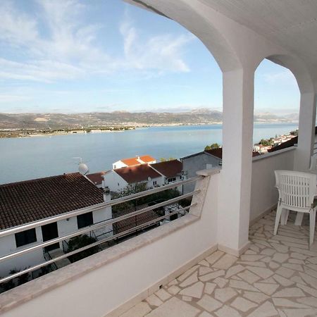 Apartments Maja - Sea View Trogir Extérieur photo