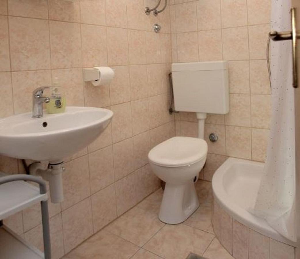 Apartments Maja - Sea View Trogir Extérieur photo