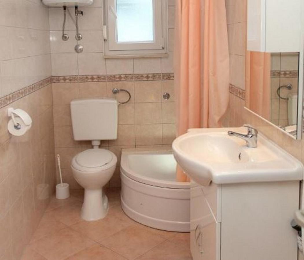 Apartments Maja - Sea View Trogir Extérieur photo