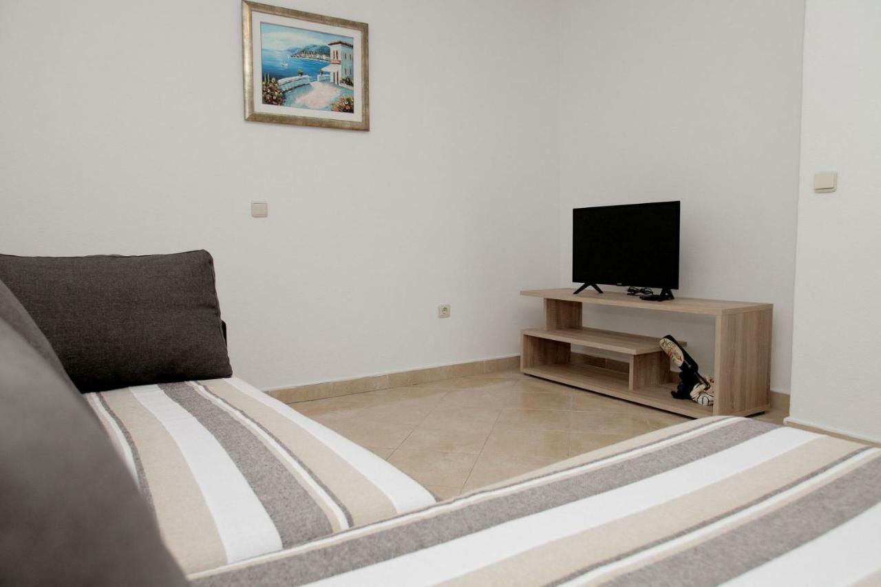 Apartments Maja - Sea View Trogir Extérieur photo