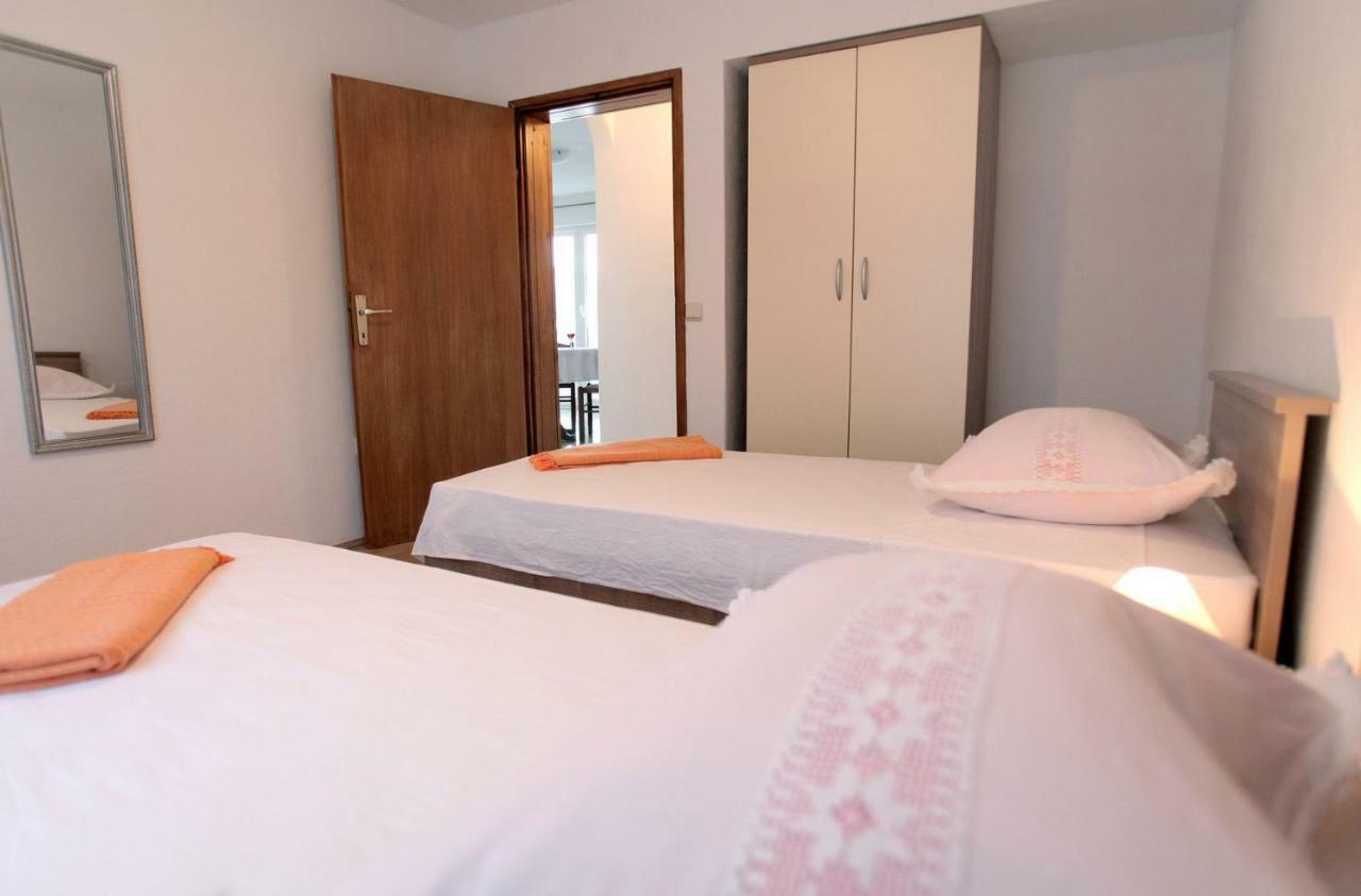 Apartments Maja - Sea View Trogir Extérieur photo