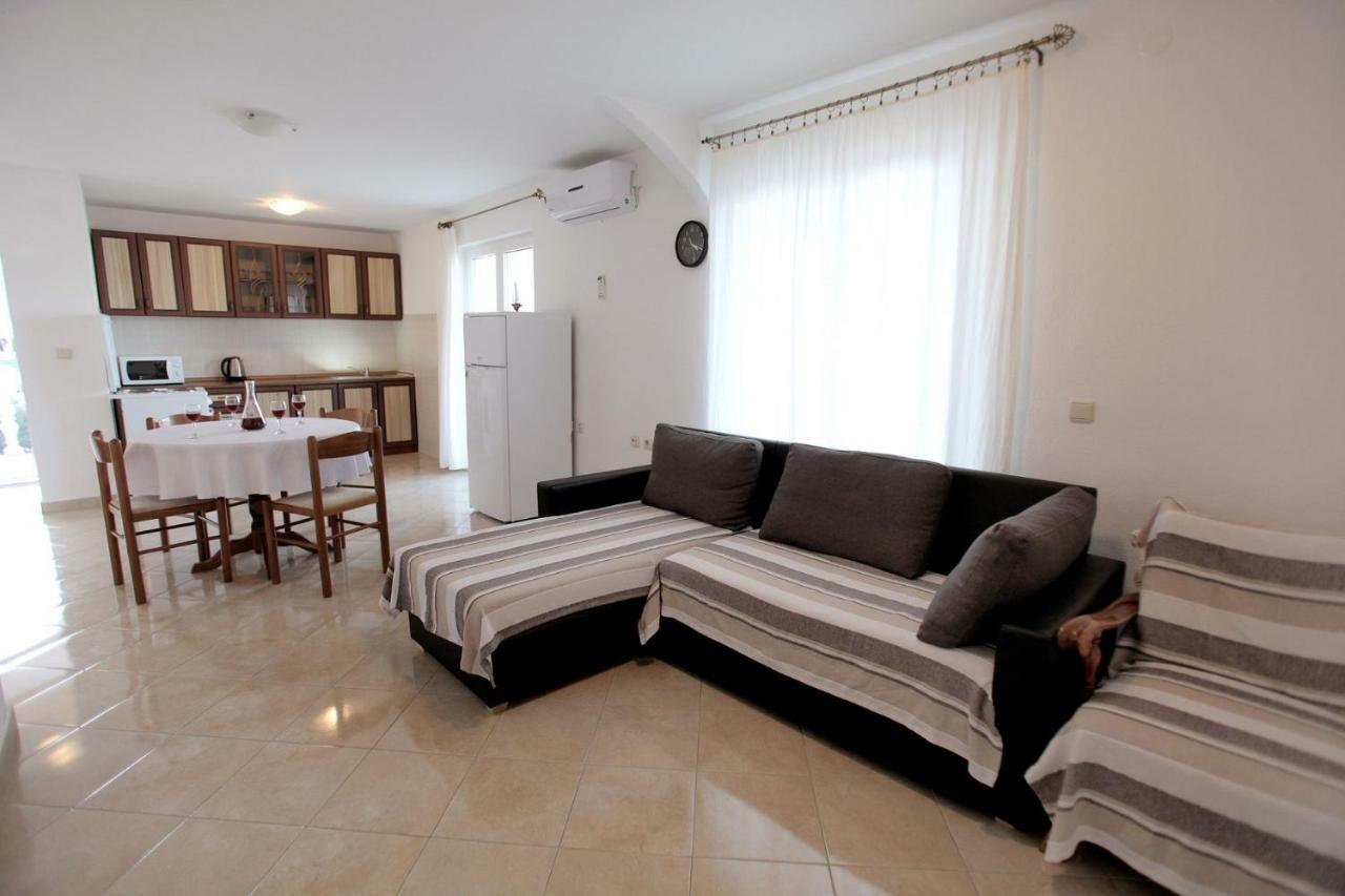 Apartments Maja - Sea View Trogir Extérieur photo
